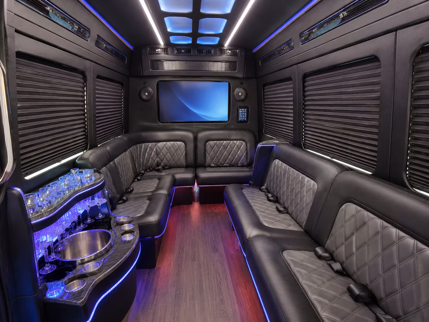 easily book transportation for your next airport transfer 3