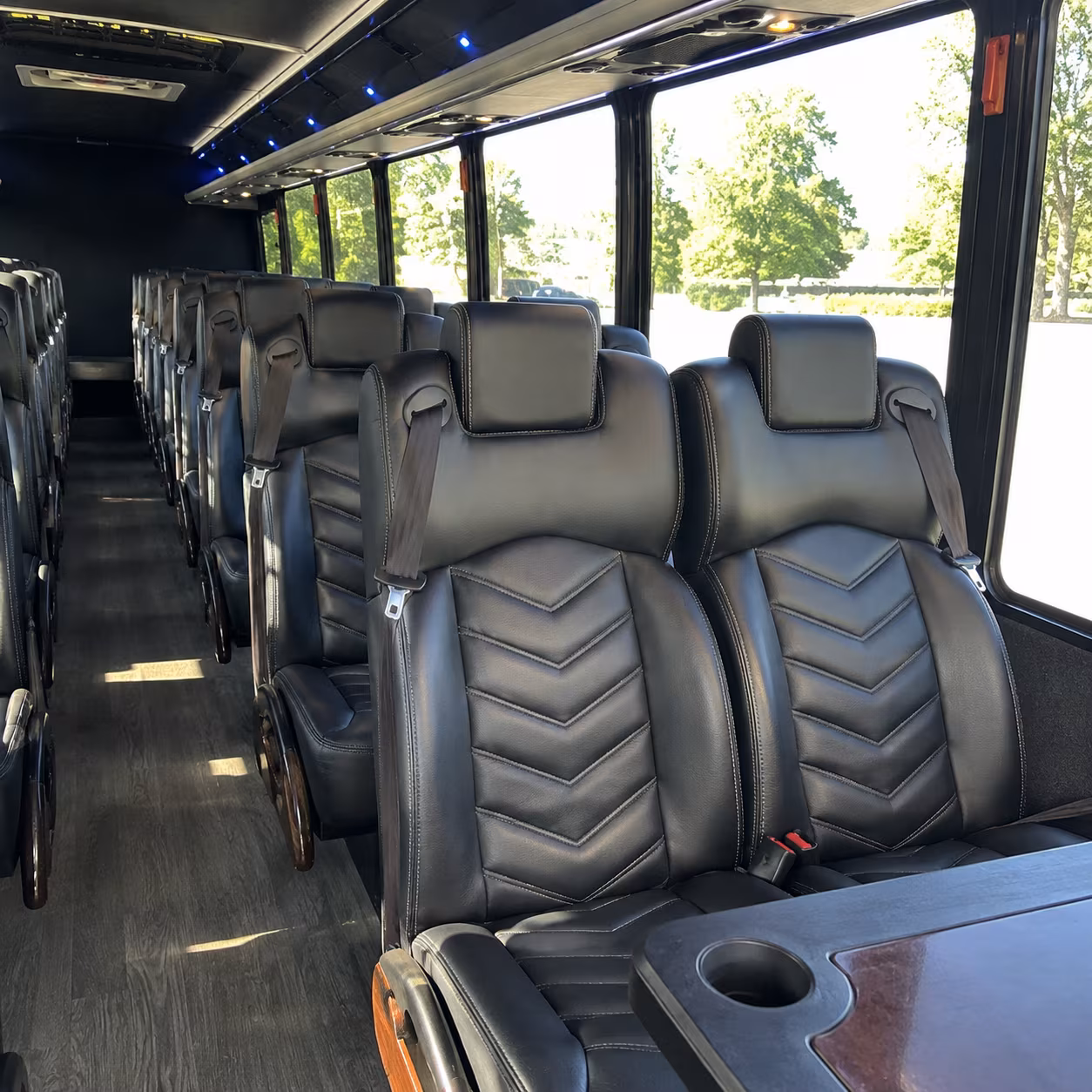 easily book transportation for your next convention or trade show 1