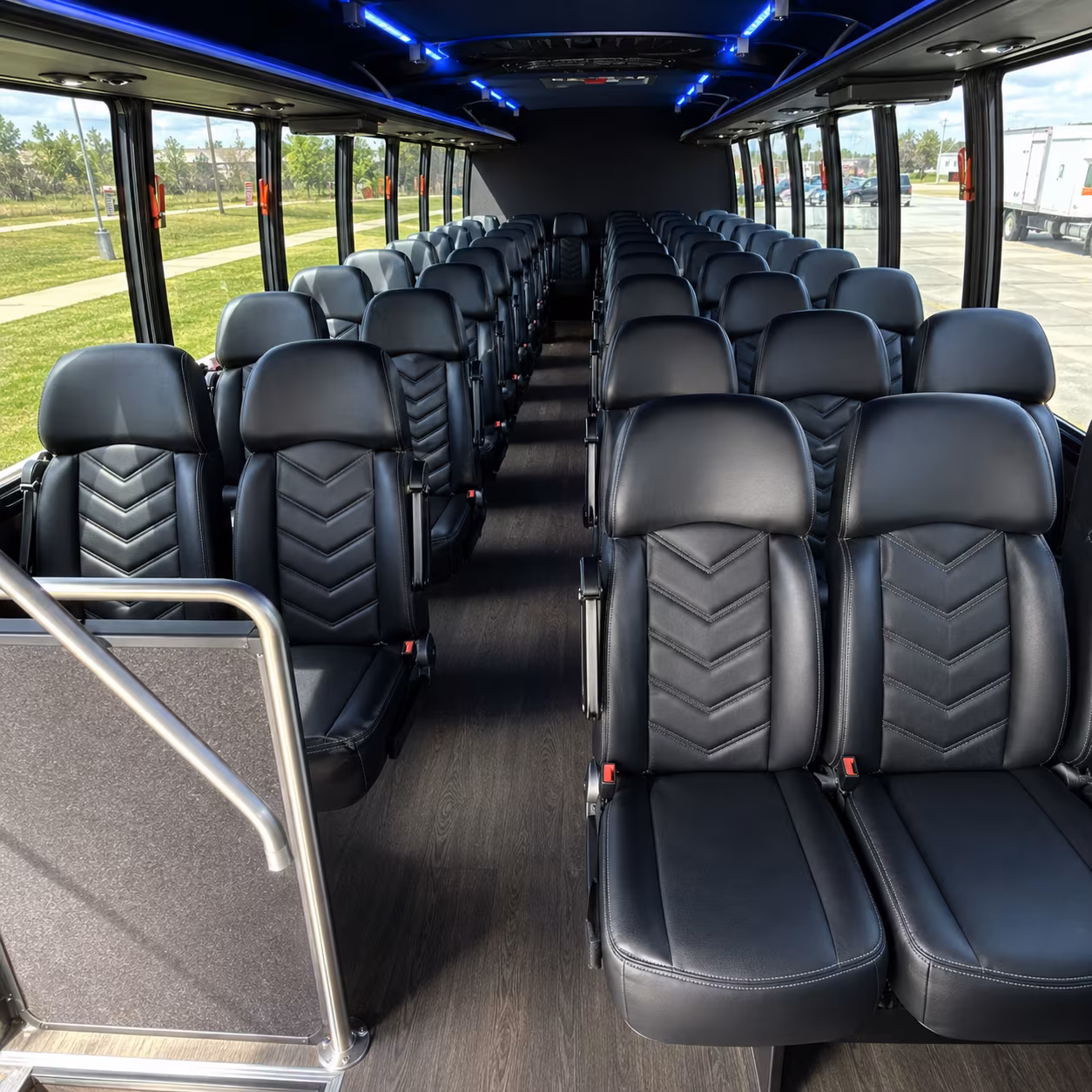 easily book transportation for your next prom 5