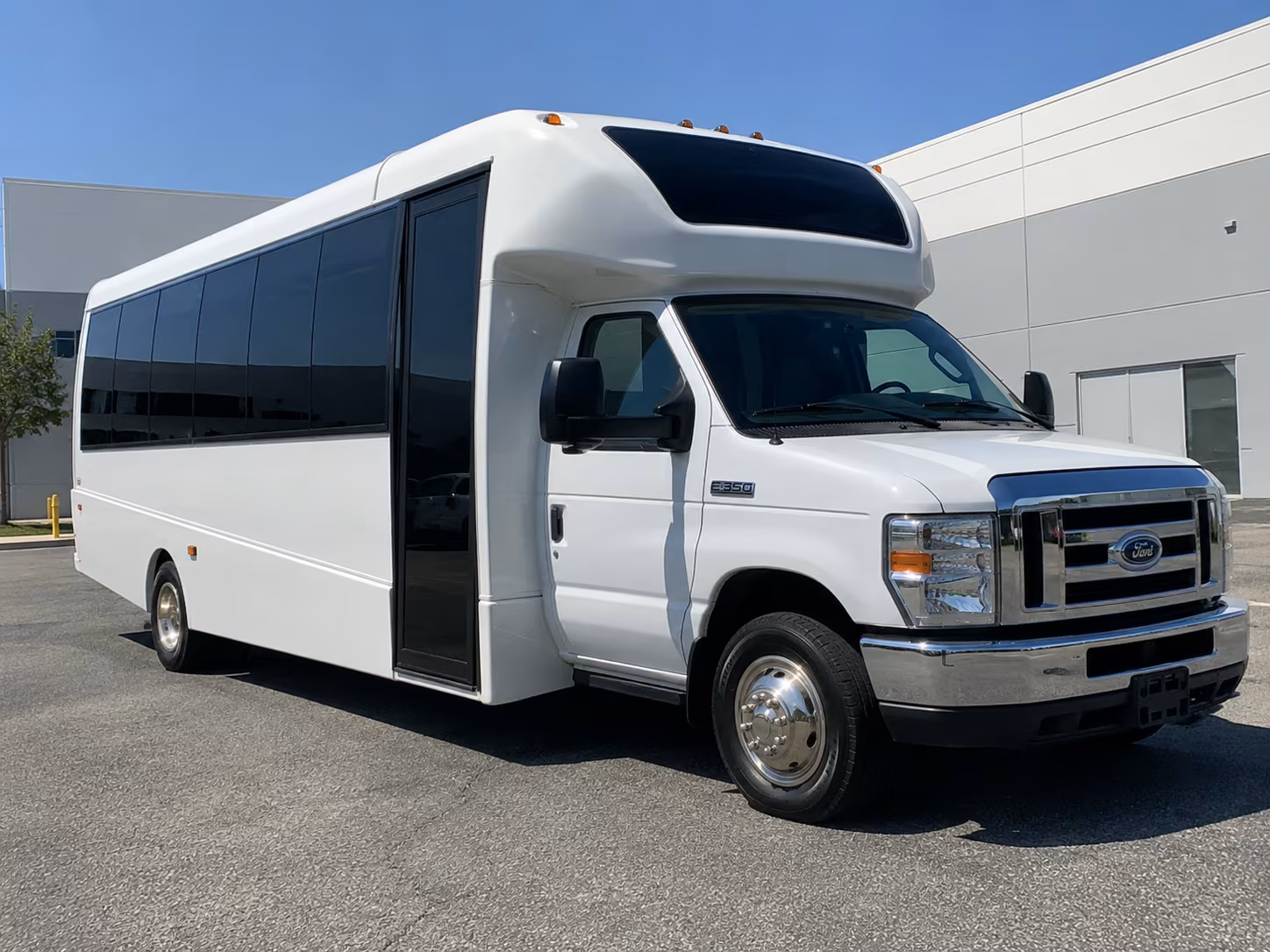 minibuses for chandler convention and conference group transportation