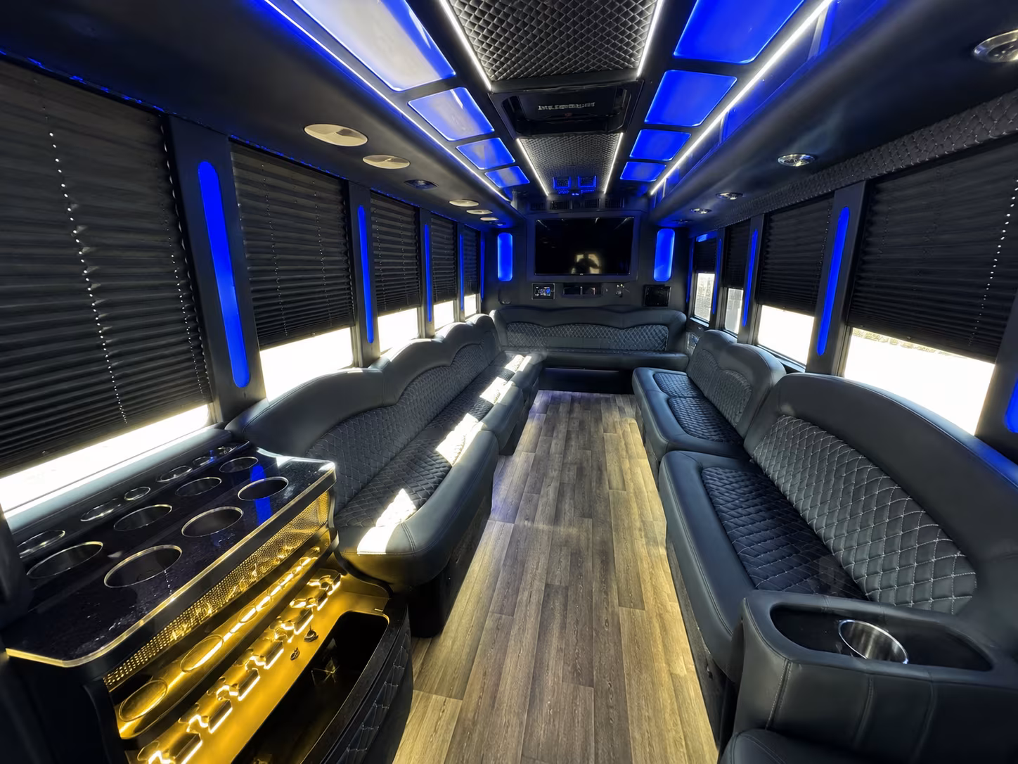 party buses to diamondbacks games at chase field and spring training across the valley